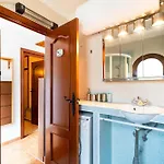 Апартаменты Detached House Big Terrace, Few Steps Away From The Beach, Paddel, Golf, Bbq *