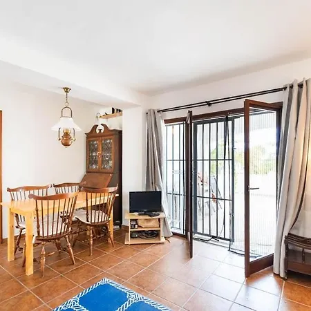 Apartamento Detached House Big Terrace, Few Steps Away From The Beach, Paddel, Golf, Bbq *